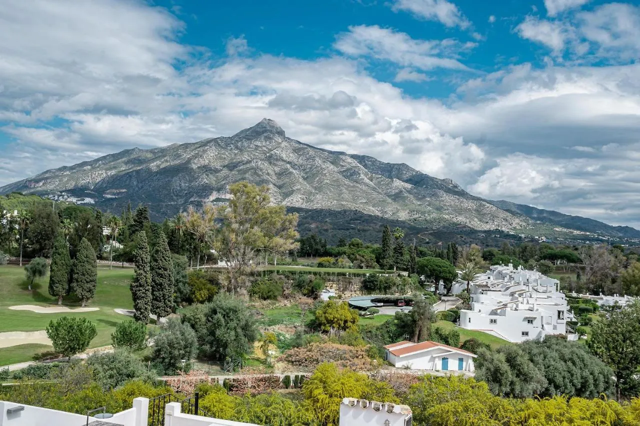 Aloha Pueblo 28 Villa Marbella España